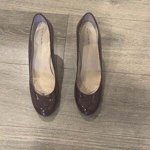 Tahari Women's Deep Burgundy Heels